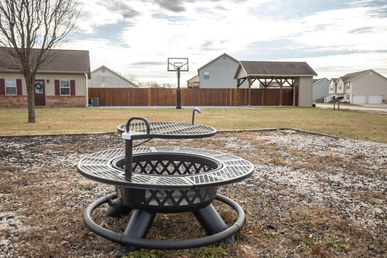 Tiny Home With Hot Tub Near Ft Leonard Wood! Waynesville Zewnętrze zdjęcie