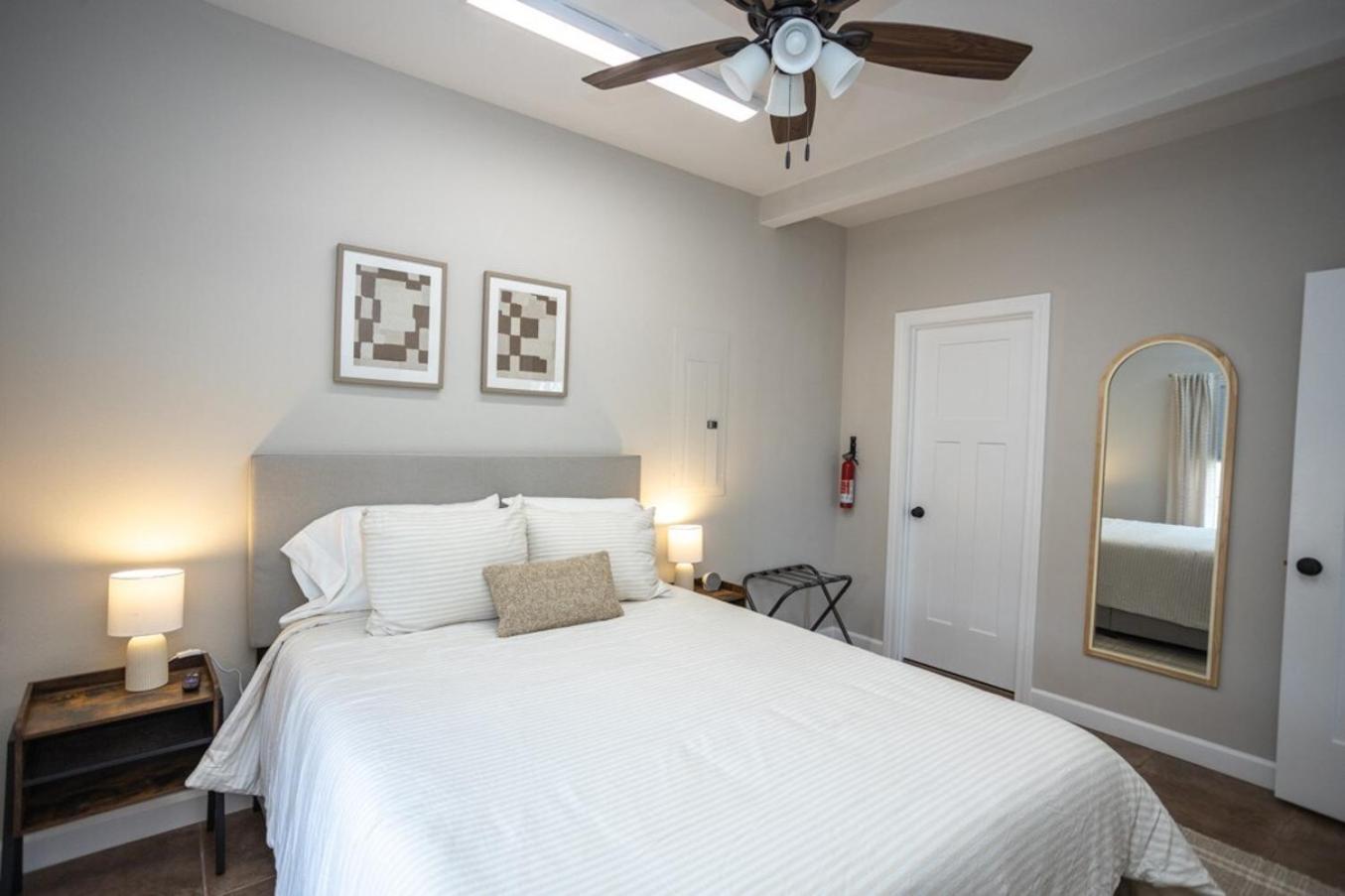 Tiny Home With Hot Tub Near Ft Leonard Wood! Waynesville Zewnętrze zdjęcie