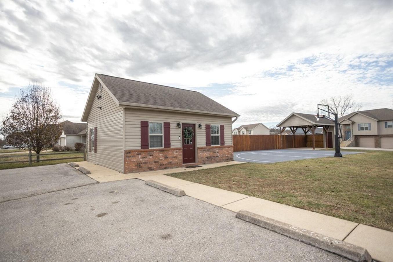 Tiny Home With Hot Tub Near Ft Leonard Wood! Waynesville Zewnętrze zdjęcie
