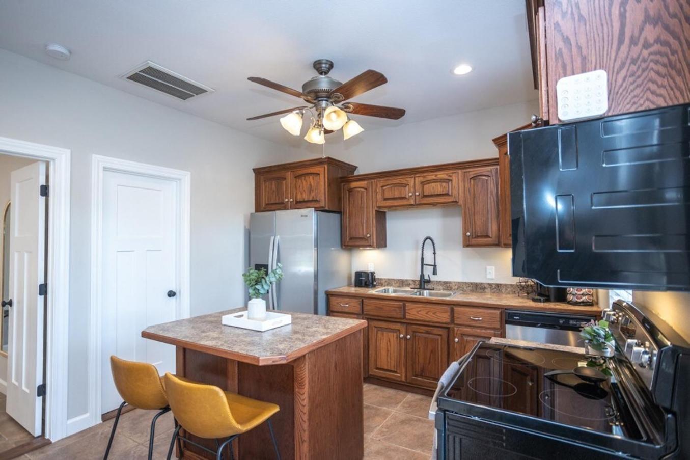Tiny Home With Hot Tub Near Ft Leonard Wood! Waynesville Zewnętrze zdjęcie