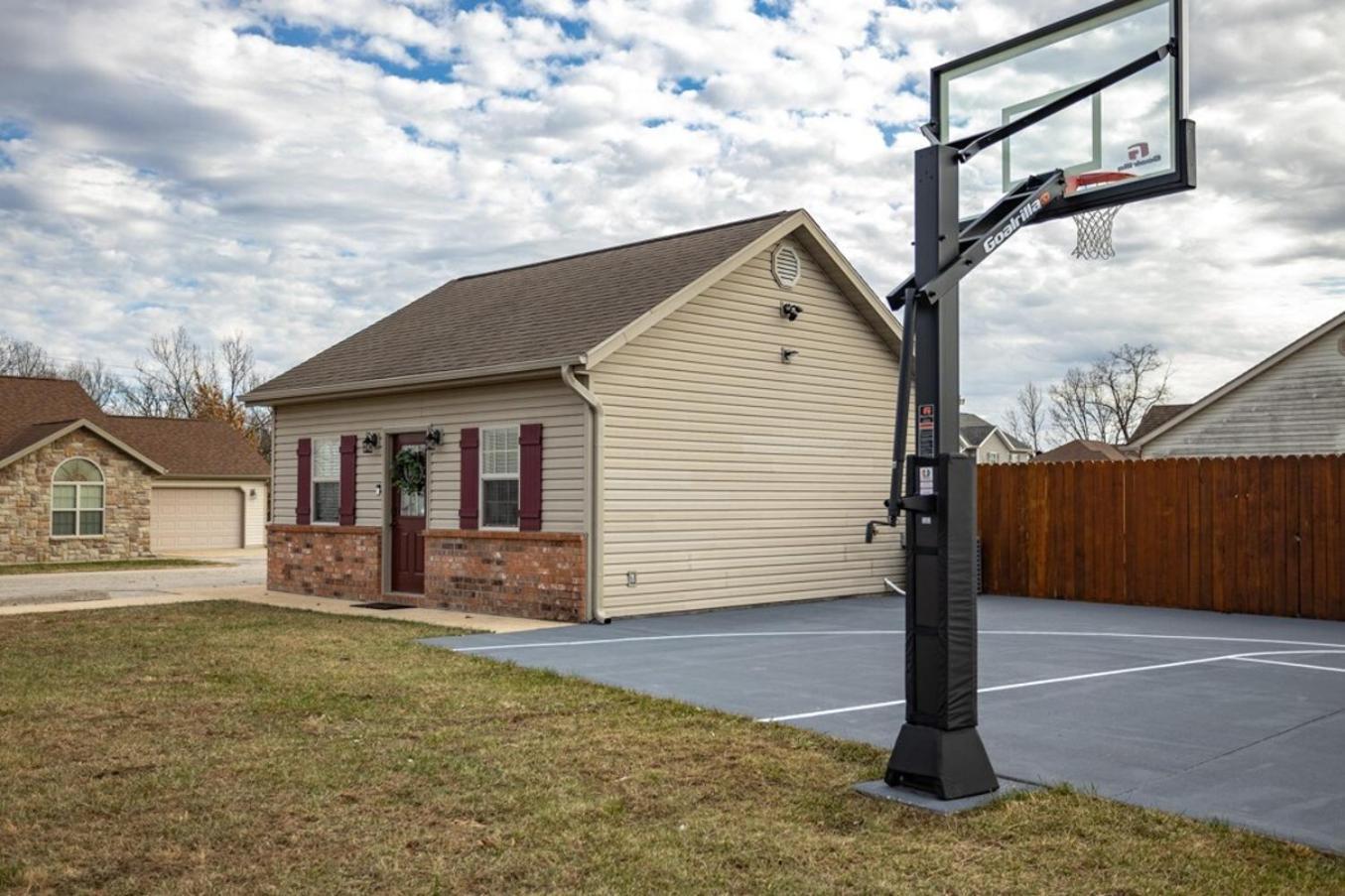 Tiny Home With Hot Tub Near Ft Leonard Wood! Waynesville Zewnętrze zdjęcie